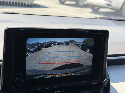 Used 2023 Toyota Corolla SE FWD image 4