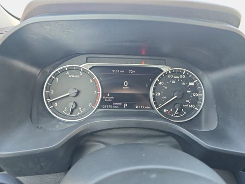 Used 2021 Nissan Rogue SV FWD image 18