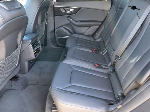 New 2026 Audi Q8 Premium Plus image 12