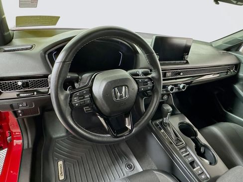 Used 2025 Honda Civic Sport image 17