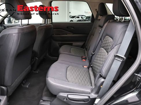 Used 2024 Nissan Pathfinder S AWD/4WD image 20