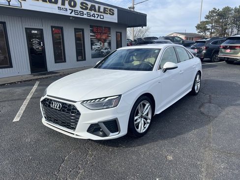 Used 2023 Audi A4 2.0T Premium w/ Convenience Package image 2