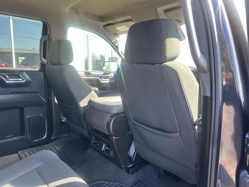 Used 2024 Chevrolet Silverado 1500 LT AWD/4WD image 6