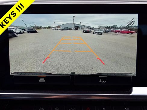 Used 2025 GMC Sierra 1500 SLT image 5