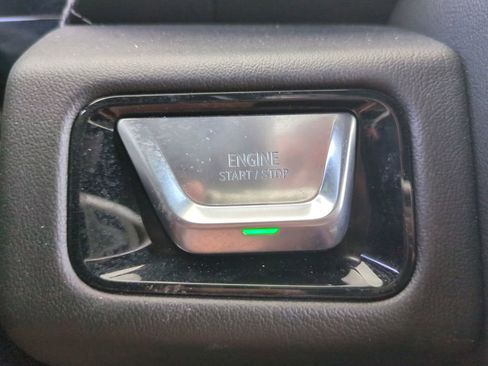 Used 2025 GMC Yukon Denali image 38