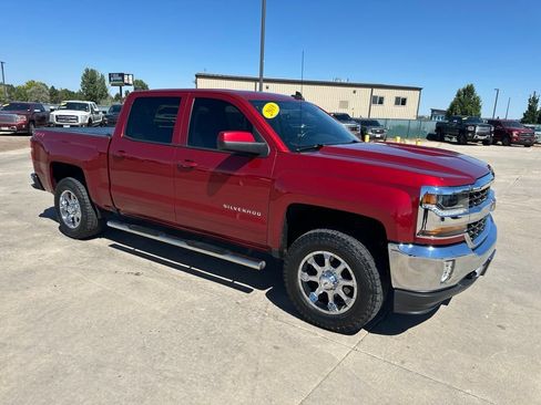 Used 2018 Chevrolet Silverado 1500 LT w/ All Star Edition AWD/4WD image 33