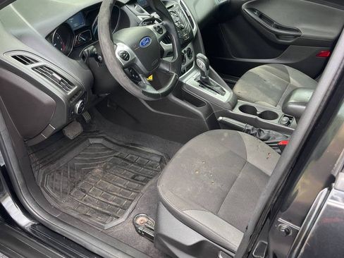 Used 2014 Ford Focus SE FWD image 11