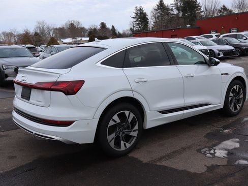 Used 2022 Audi e-tron Premium Plus w/ Premium Plus Package image 5