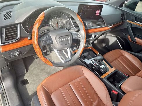 Used 2021 Audi Q5 2.0T Premium w/ Convenience Package image 10