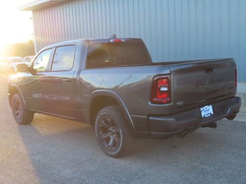 New 2026 RAM 1500 Big Horn AWD/4WD image 9