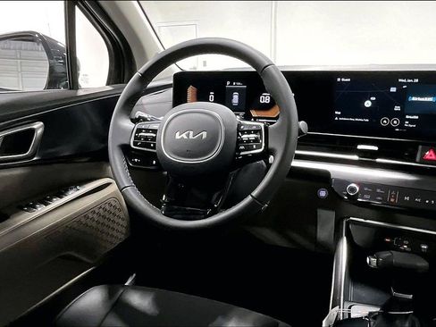 New 2026 Kia Carnival image 12