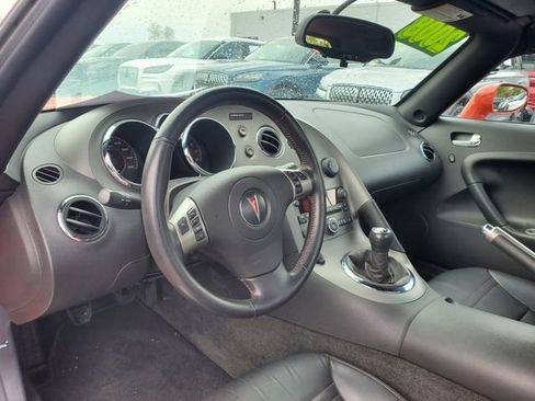 Used 2008 Pontiac Solstice GXP w/ Premium Package RWD image 12