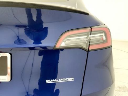 Used 2023 Tesla Model Y Performance AWD/4WD image 44