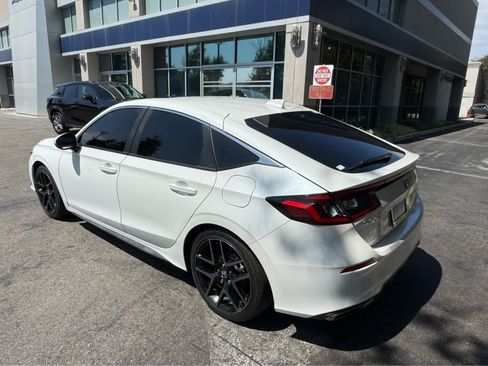 Used 2024 Honda Civic Sport Touring image 6