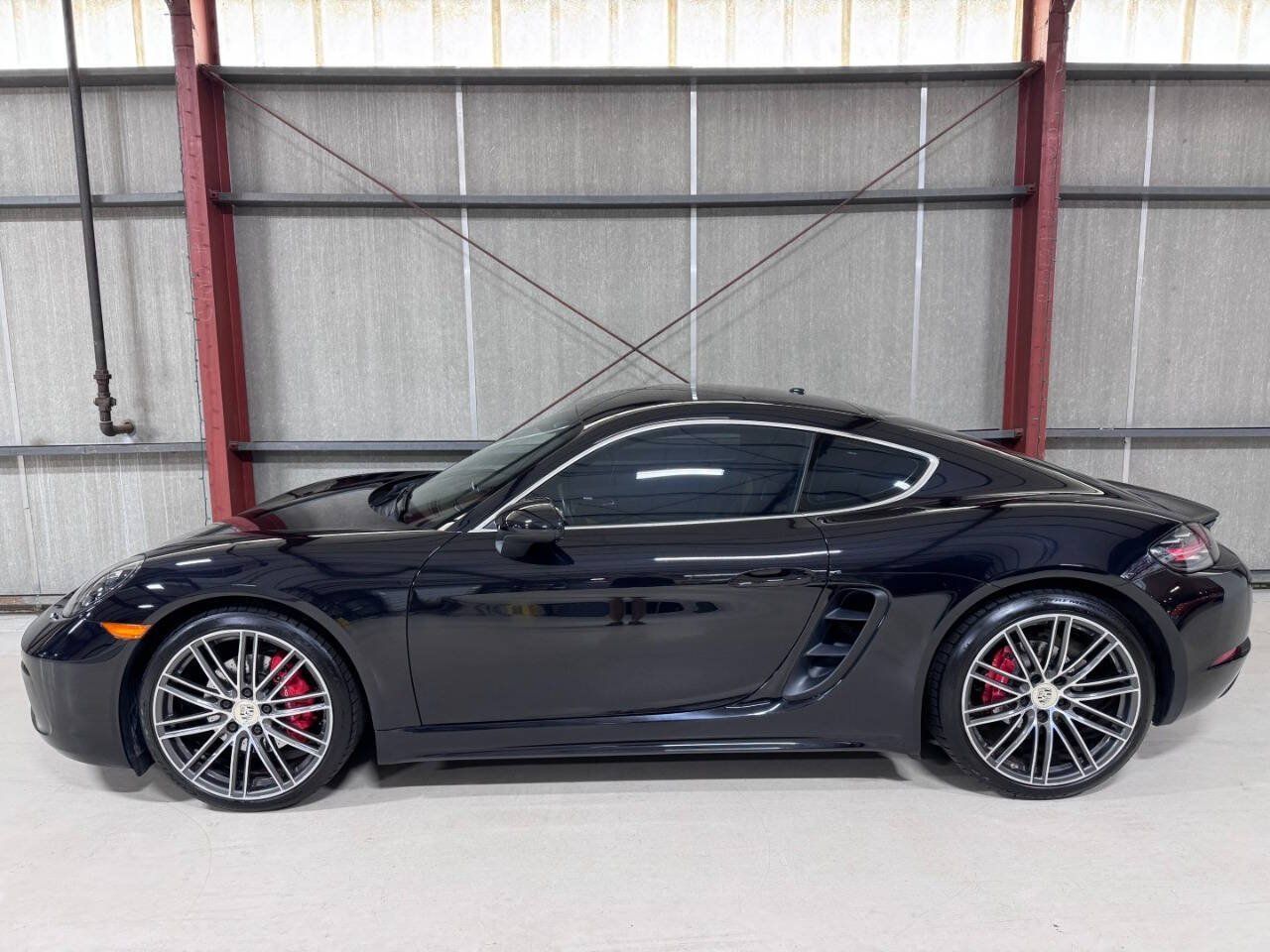 Used 2018 Porsche 718 Cayman S RWD image 6