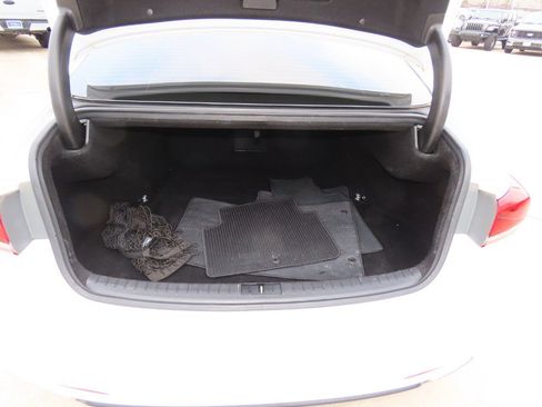 Used 2017 Genesis G80 3.8 w/ Option Group 03 image 14