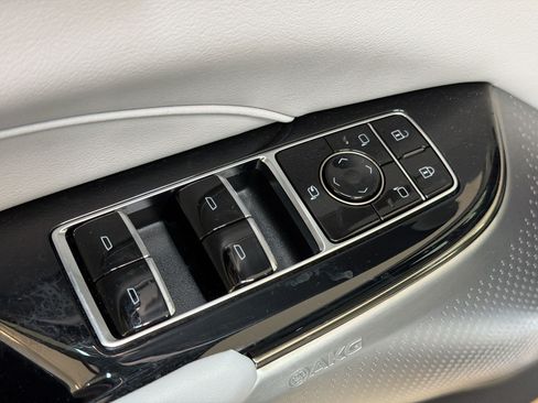 Certified 2024 Cadillac Lyriq Luxury RWD image 15