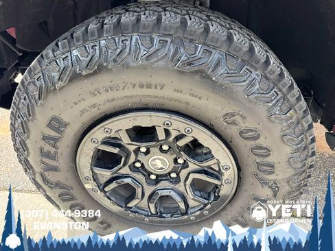 Used 2025 Ford Bronco Badlands AWD/4WD image 22