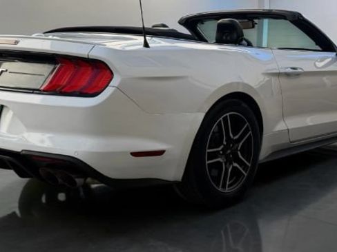 Used 2019 Ford Mustang GT Premium RWD image 6