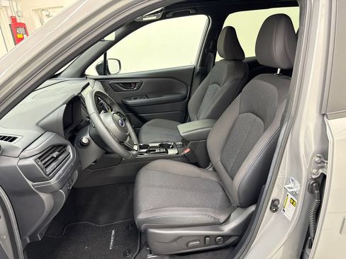 Used 2026 Subaru Forester Premium AWD/4WD image 14