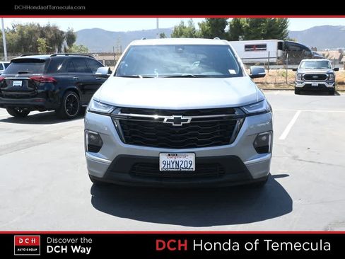 Used 2023 Chevrolet Traverse Premier w/ LPO, Floor Liner Package FWD image 2