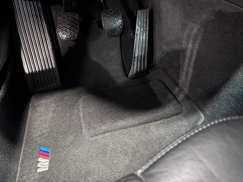 Used 2000 BMW Z3 image 9