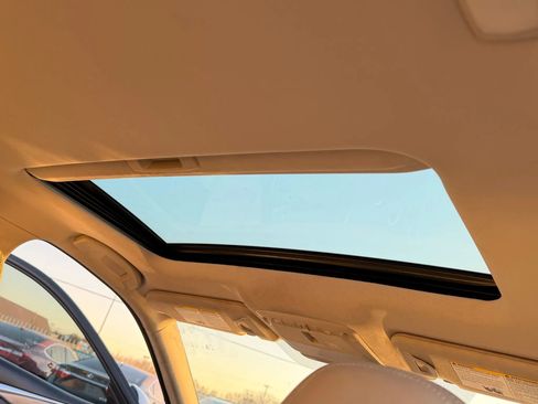 Used 2016 INFINITI Q50 Premium w/ 2.0T Premium Plus Package image 17