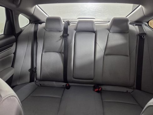 Used 2018 Honda Accord LX image 21