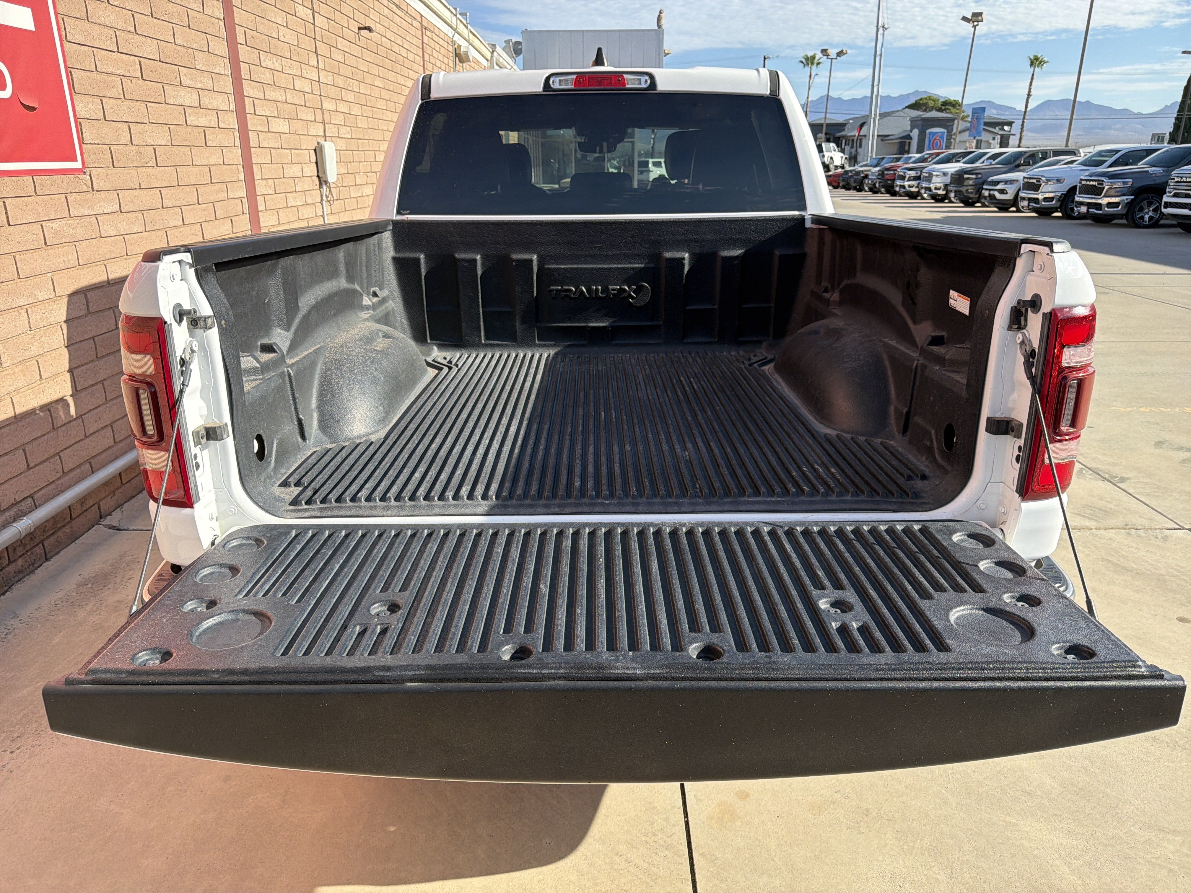 Used 2024 RAM 1500 Laramie AWD/4WD image 6