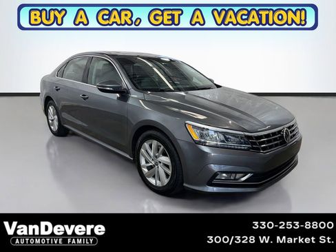 Used 2018 Volkswagen Passat 2.0T SE FWD image 1
