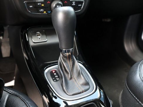 Used 2018 Jeep Compass Limited w/ Navigation Group image 27