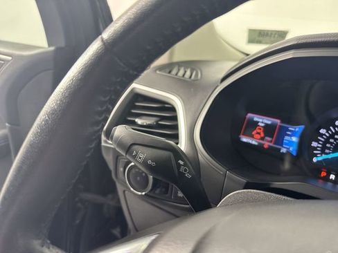 Used 2024 Ford Edge Titanium image 15