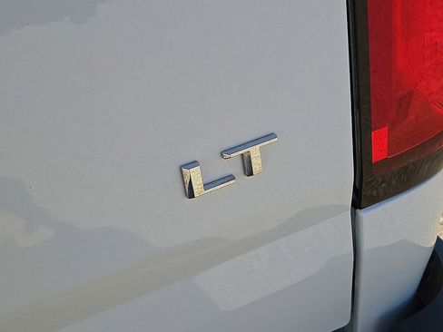 Used 2022 Chevrolet Colorado LT w/ Fleet Safety Package image 12