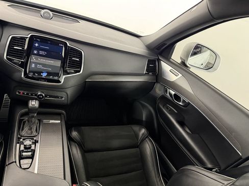 Used 2018 Volvo XC90 T6 R-Design w/ Convenience Package AWD/4WD image 18