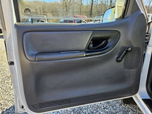 Used 2002 Ford Ranger XL image 10