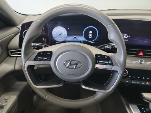 Used 2023 Hyundai Elantra SEL w/ Convenience Package FWD image 17