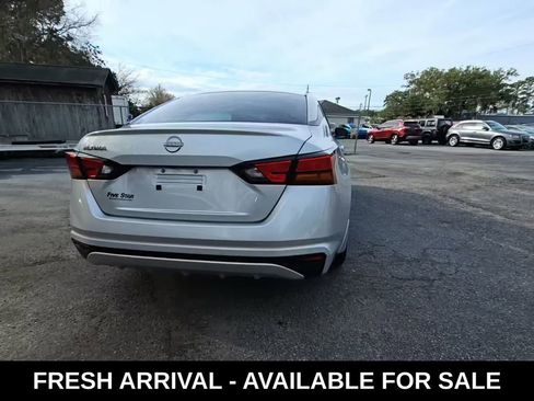 Used 2024 Nissan Altima 2.5 S image 4