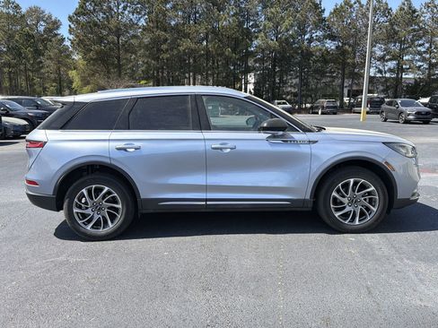 Used 2022 Lincoln Corsair FWD image 11