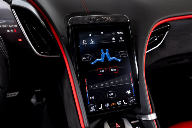 Certified 2025 Ferrari Roma Spider RWD image 46