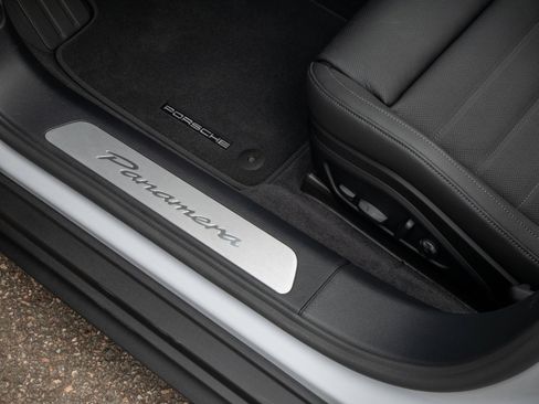 New 2026 Porsche Panamera RWD image 28