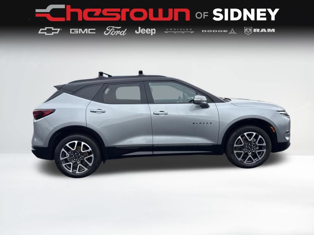 Used 2023 Chevrolet Blazer RS w/ Driver Confidence II Package AWD/4WD image 6