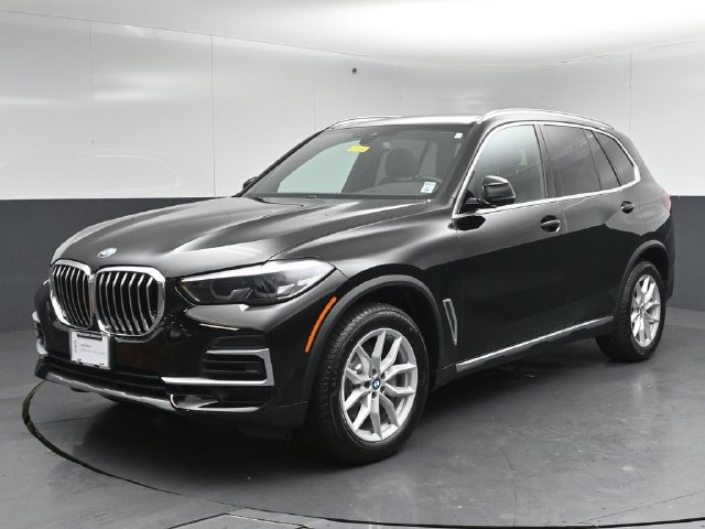 Used 2023 BMW X5 xDrive40i w/ Premium Package AWD/4WD image 3