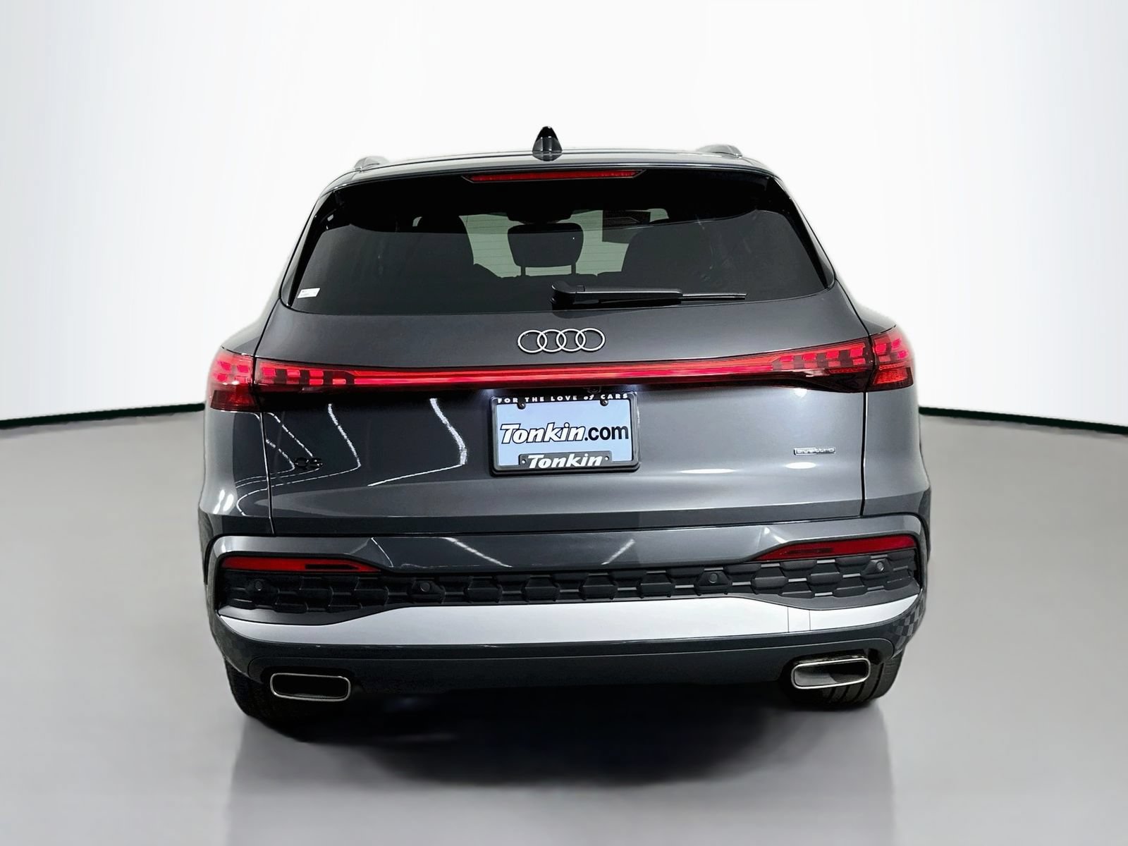 Used 2025 Audi Q5 Premium Plus w/ Premium Plus AWD/4WD image 6