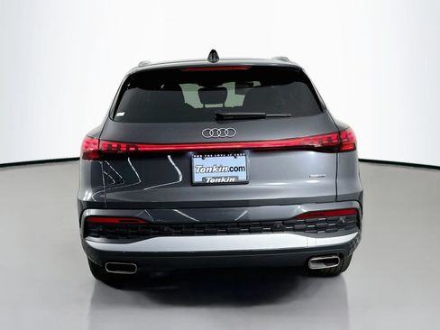 Used 2025 Audi Q5 Premium Plus w/ Premium Plus AWD/4WD image 6