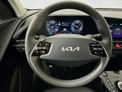 New 2026 Kia Niro Wave w/ Wave Preserve Package FWD image 12