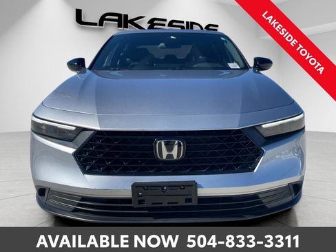 Used 2023 Honda Accord Sport image 9