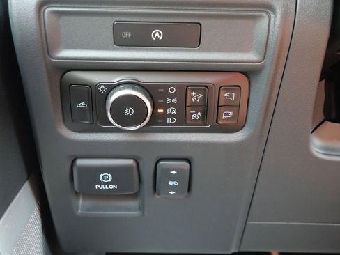 Used 2025 Ford F150 Lariat w/ Equipment Group 502A High AWD/4WD image 31