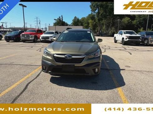 Used 2022 Subaru Outback Premium image 3