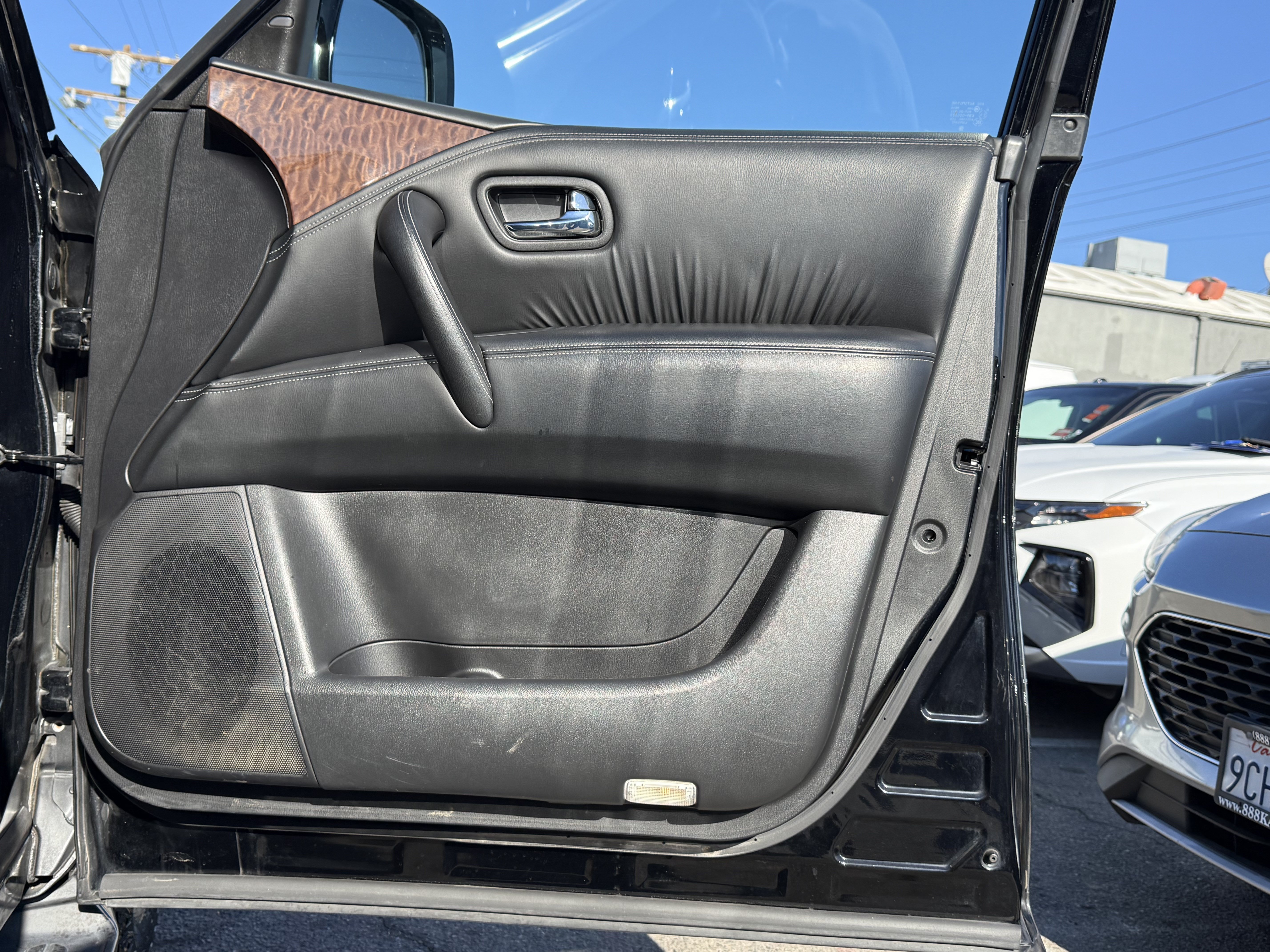 Used 2020 Nissan Armada SL w/ Premium Package AWD/4WD image 23