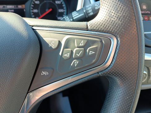 Used 2024 Chevrolet Equinox LS image 16